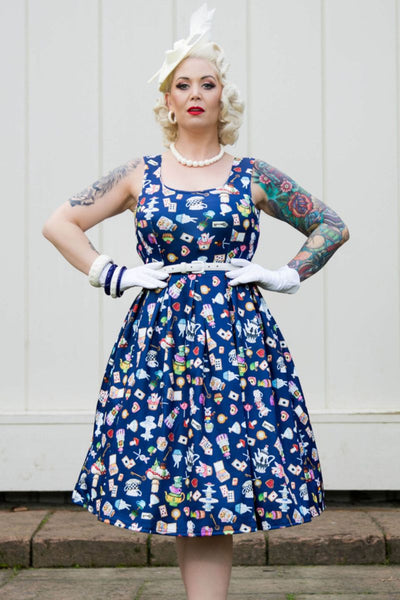 Amanda Dress: Wonderland Print