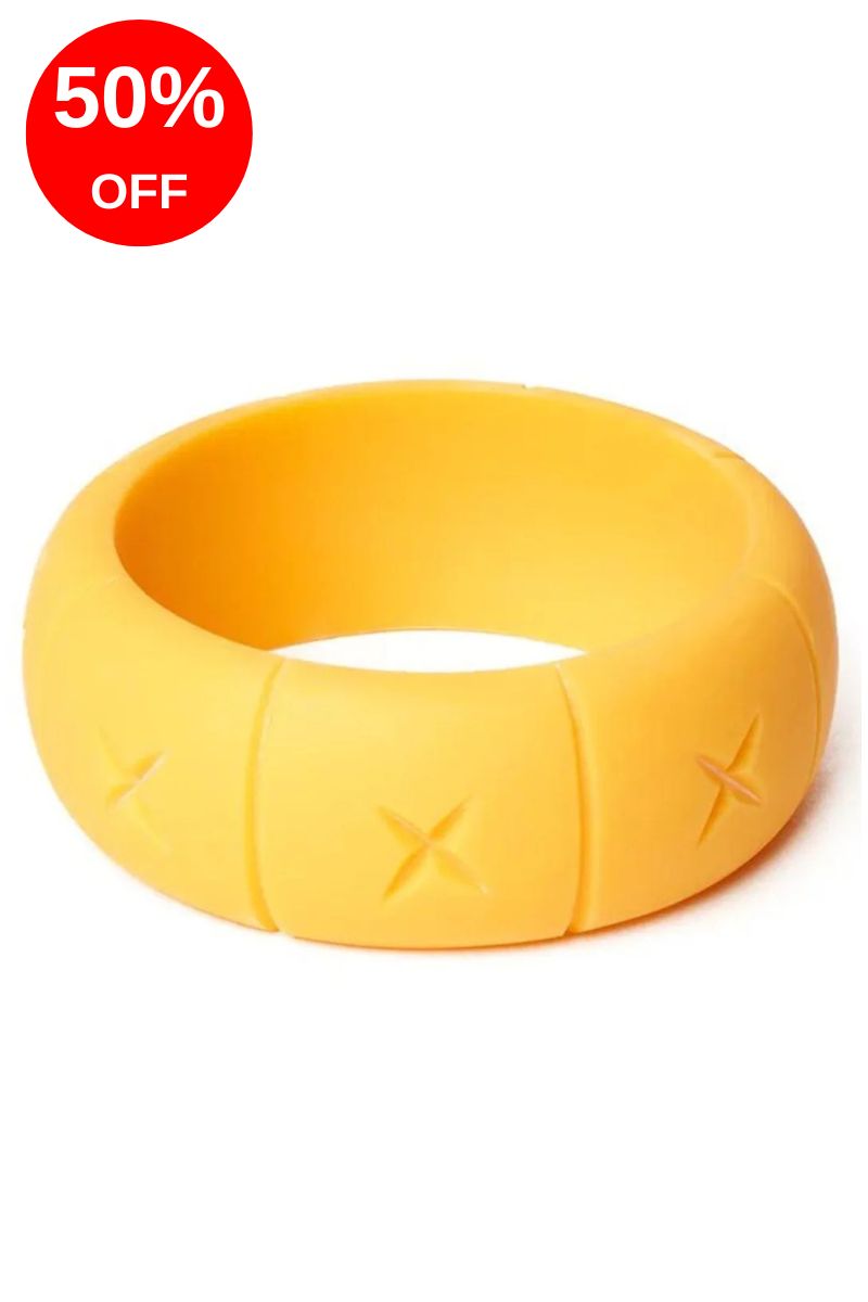 Wide Pineapple Matte Bangle