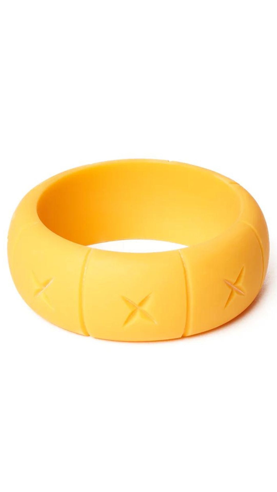 Wide Pineapple Matte Bangle